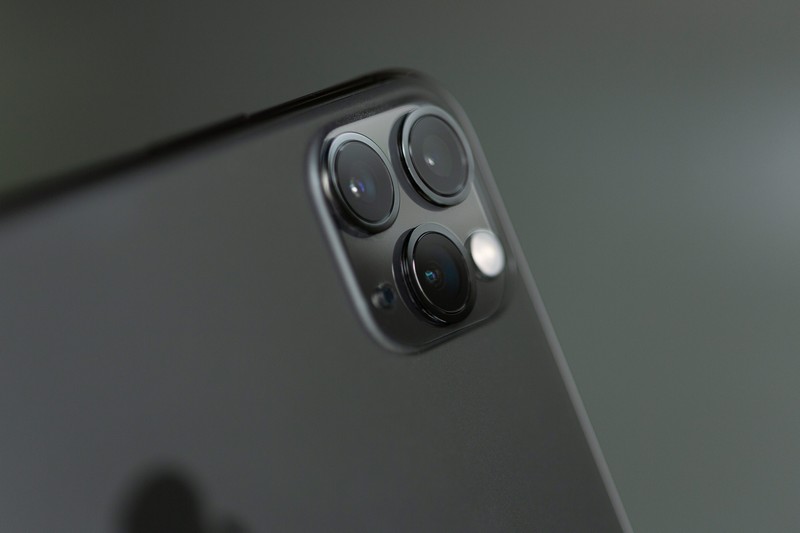 Featured image for Demystifying Smartphone Camera Specs: A Deep Dive Into The World Of Mobile Photography